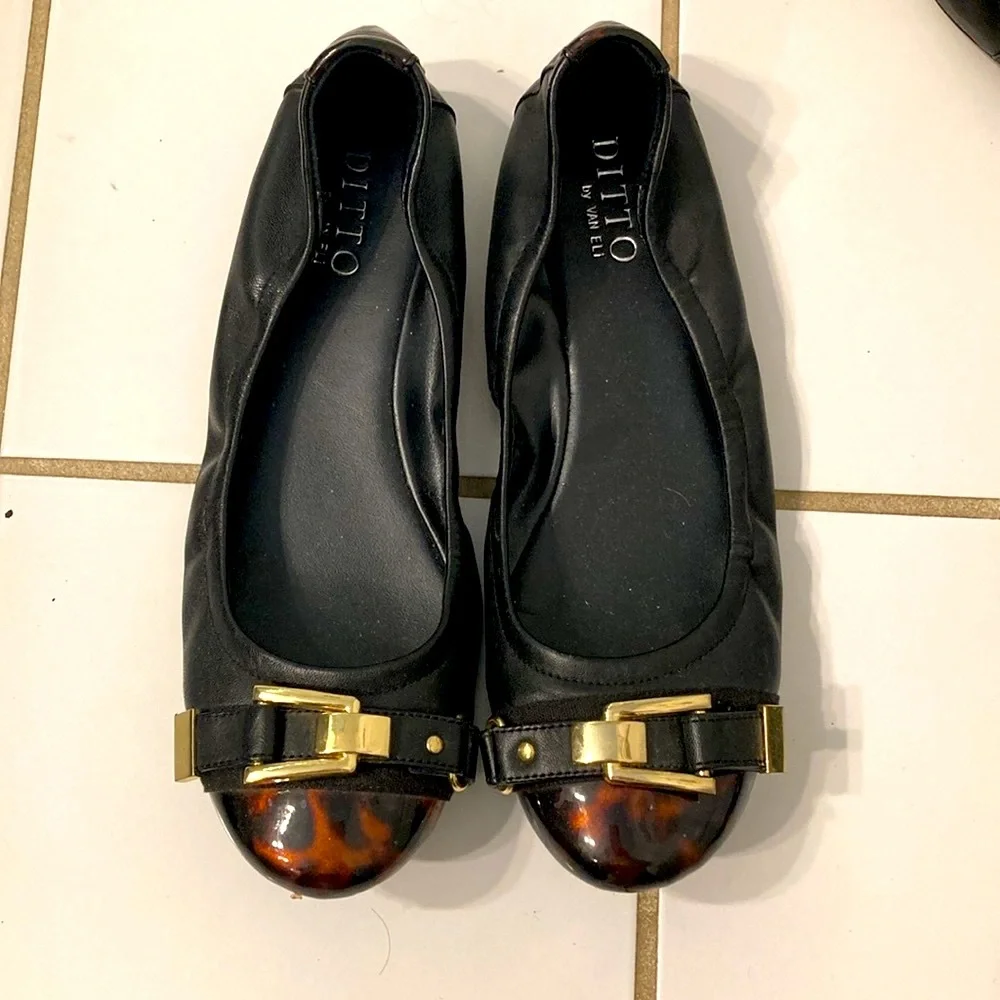 Ditto by Van Eli tortoise flats